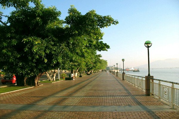 Địa điểm du lịch Đà nẵng cầu sông hàn