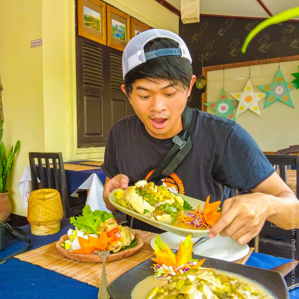 Ăn đồ Lào cũng là 1 trong trải nghiêm nhất định thử khi đi du lịch Luang Prabang